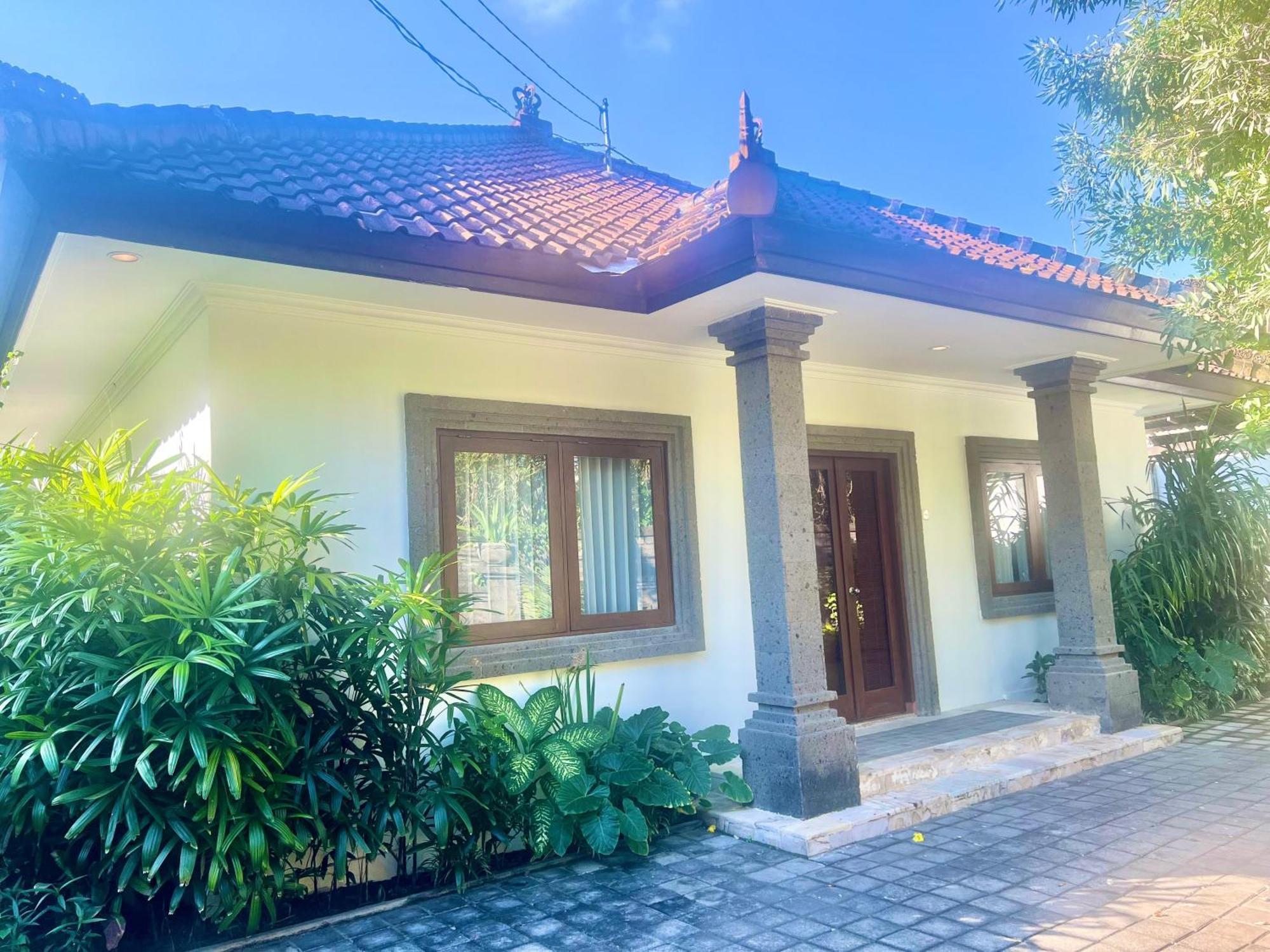 Charlie Guest House Nusa Dua  Exterior foto